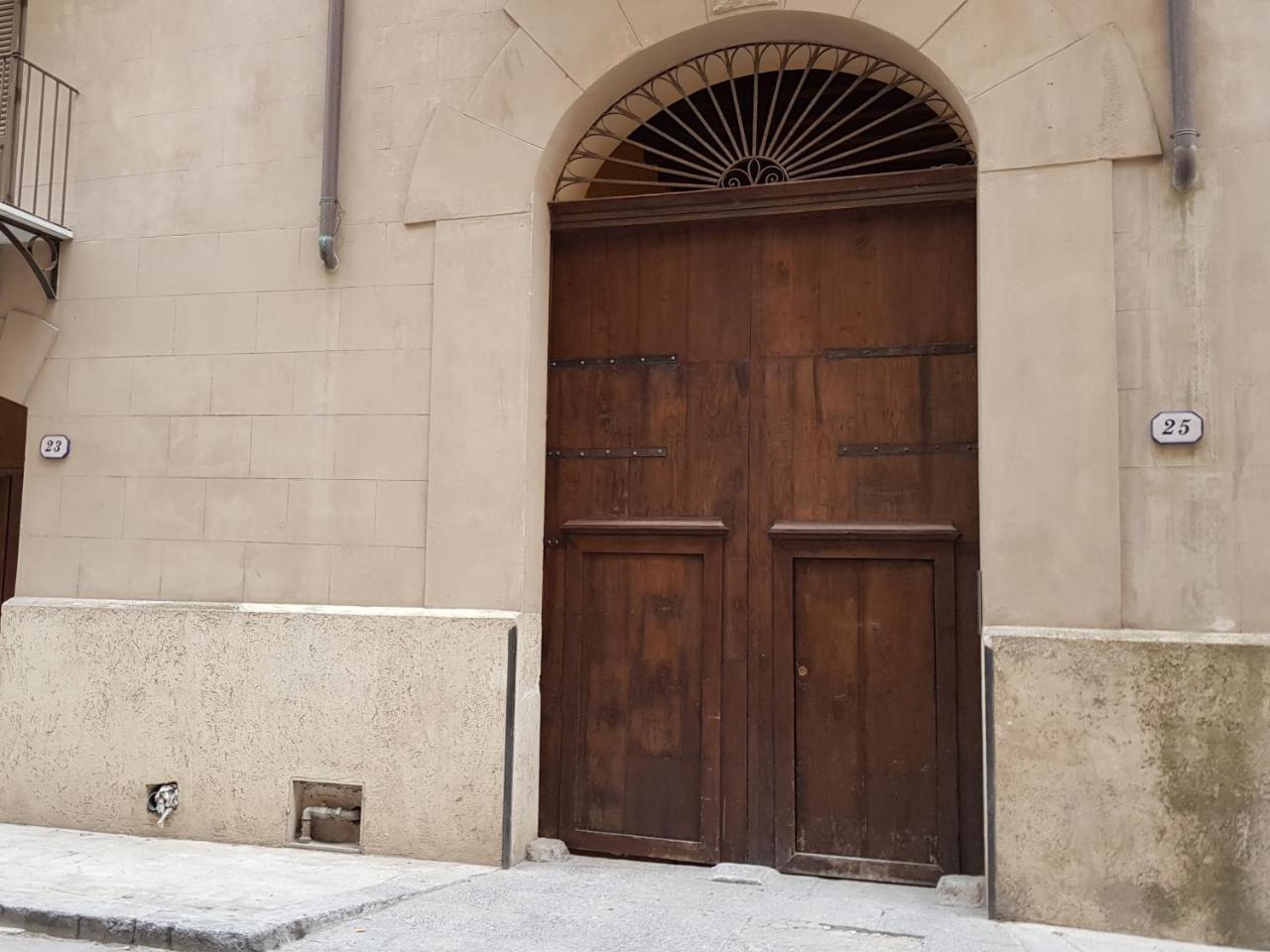 Butera Apartment Palermo Esterno foto